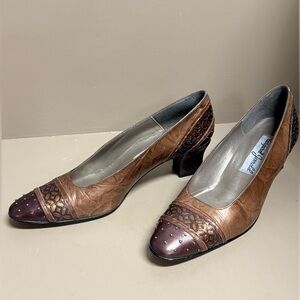 Margaret Jerrold Vintage Bronze Metallic Studded Leather Pumps 9 Slim (Narrow)
